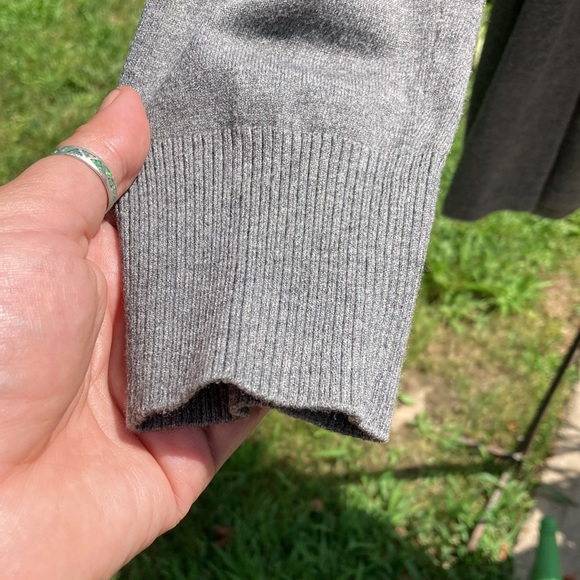 Apt 9 - L grey long sleeve shirt - Picture 5 of 9